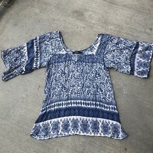 Sweet blouse women’s, size: Small